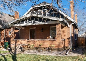 1260 S Adams St - Front House