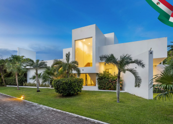 Villa Yakunah cover